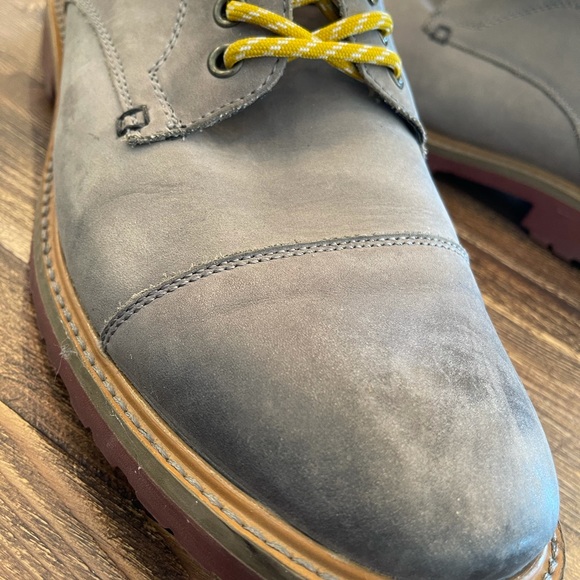 Calvin Klein Shoes 10.5 - Picture 2 of 10